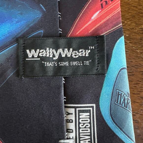 Harley Custom Tanks tie Wally Wear - Picture 2 of 4